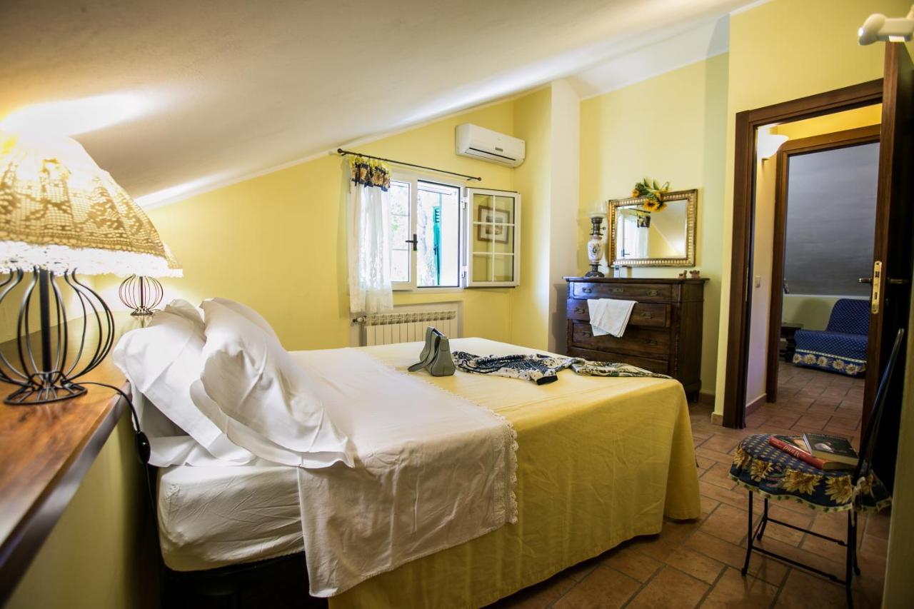 Le Raganelle Hotel Oneglia Esterno foto