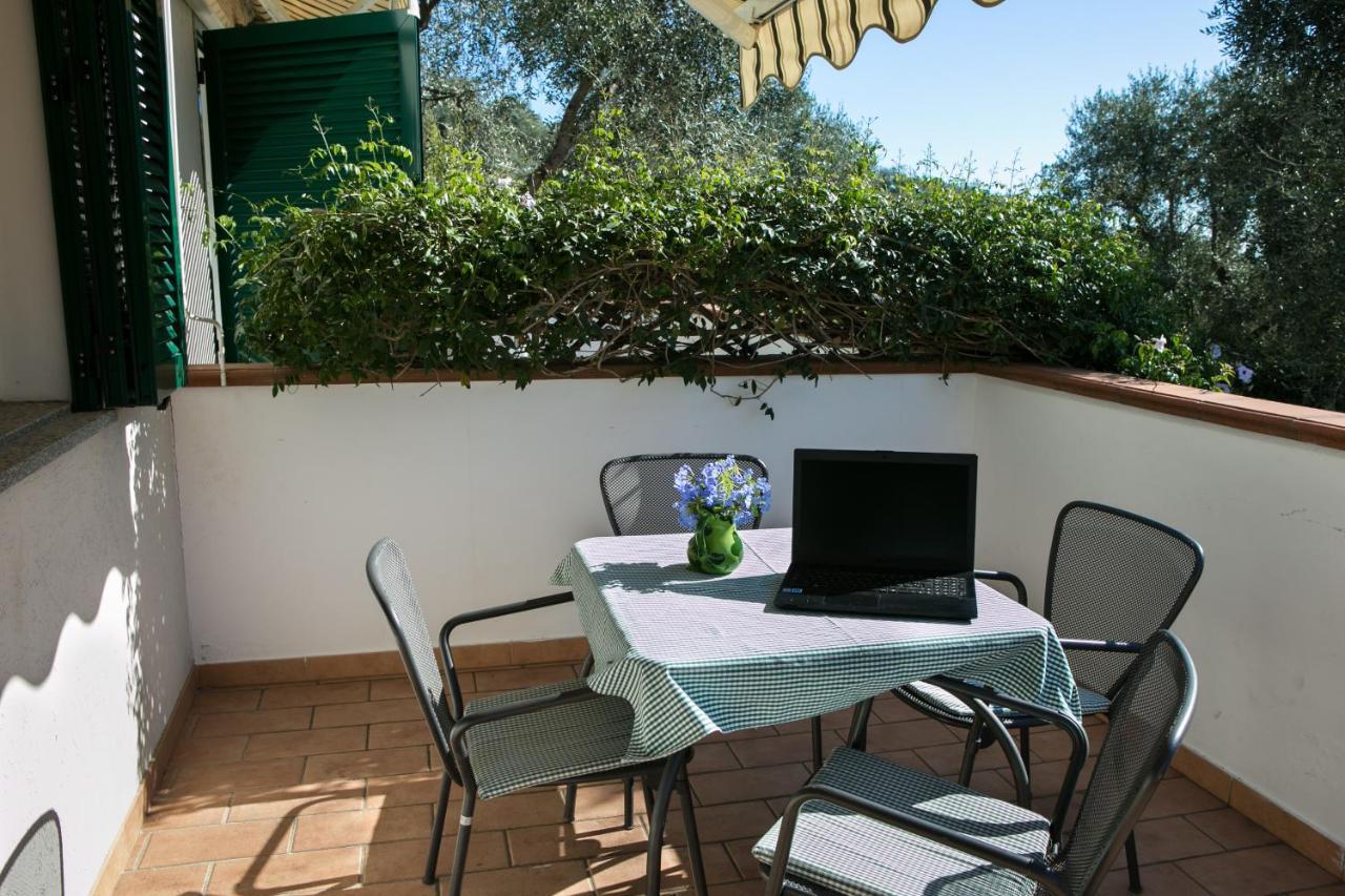 Le Raganelle Hotel Oneglia Esterno foto